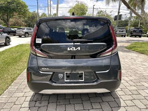 Used 2024 Kia Soul LX w/ Option Group 015 FWD image 37