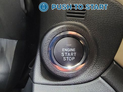 Used 2025 Subaru Outback Limited image 19