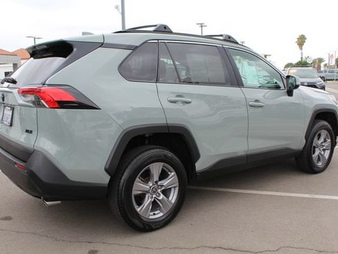 Certified 2022 Toyota RAV4 XLE FWD image 18