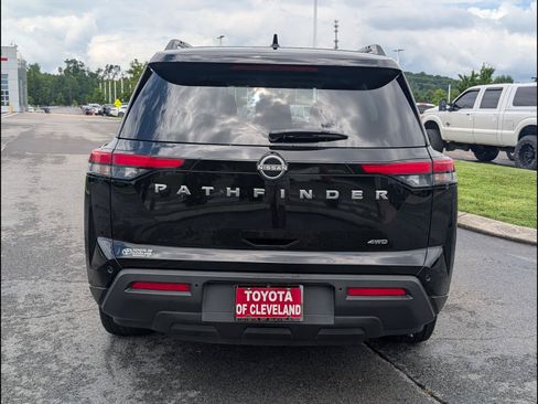 Used 2025 Nissan Pathfinder SV AWD/4WD image 6