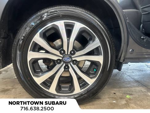 Used 2020 Subaru Forester Limited AWD/4WD image 32