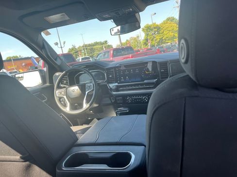 Used 2025 Chevrolet Silverado 1500 RST image 26