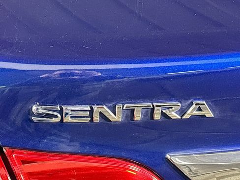 Used 2018 Nissan Sentra S image 23