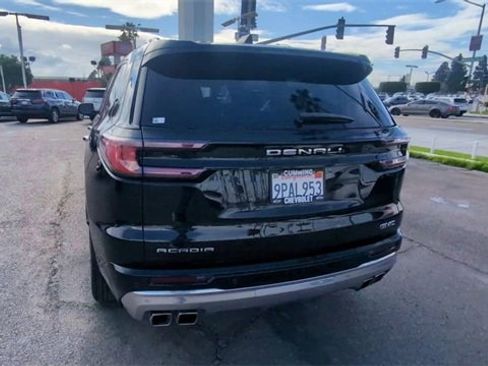 Used 2024 GMC Acadia Denali image 7