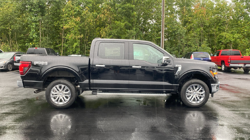 New 2026 Ford F150 XLT w/ Equipment Group 302A MID AWD/4WD image 4