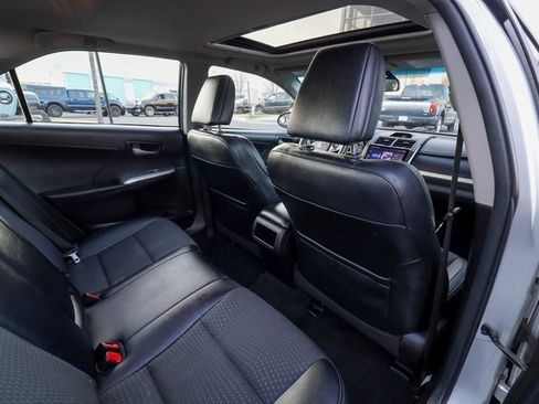 Used 2014 Toyota Camry SE image 45