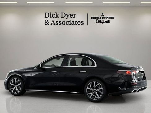 Used 2025 Mercedes-Benz E 350 Sedan image 26