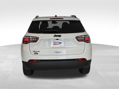 New 2026 Jeep Compass Latitude AWD/4WD image 4