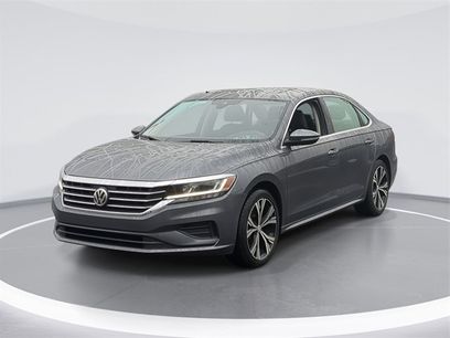 Used 2022 Volkswagen Passat 2.0T SE
