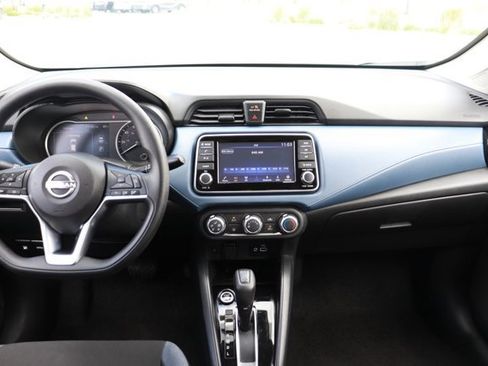Used 2025 Nissan Versa SV FWD image 14