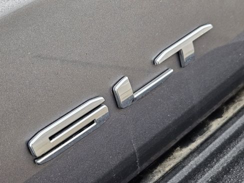 Certified 2021 GMC Yukon SLT w/ SLT Luxury Package image 16