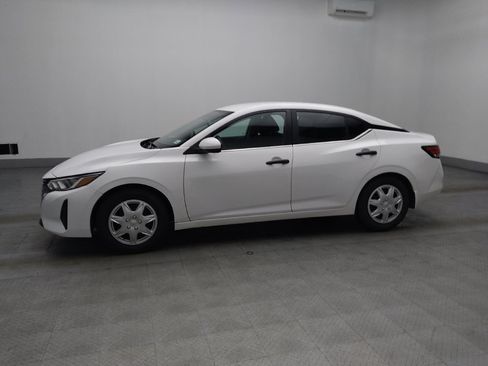 Used 2025 Nissan Sentra S FWD image 2