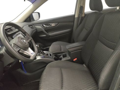 Used 2018 Nissan Rogue S FWD image 17