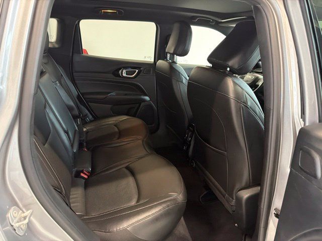 Used 2022 Jeep Compass High Altitude AWD/4WD image 38