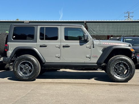 Used 2019 Jeep Wrangler Unlimited Rubicon AWD/4WD image 3