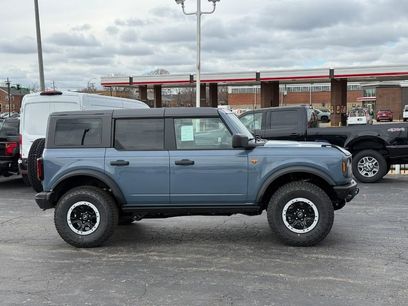 New 2025 Ford Bronco Badlands w/ Sasquatch Package