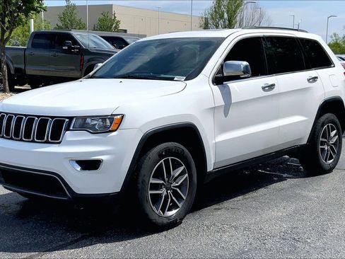 Used 2019 Jeep Grand Cherokee Limited AWD/4WD image 5
