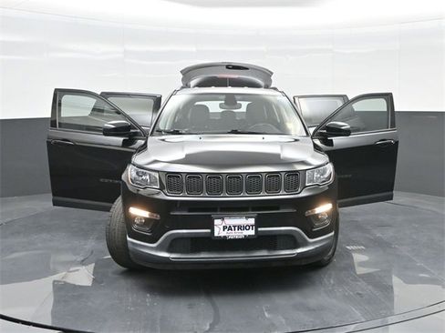Used 2018 Jeep Compass Altitude image 58