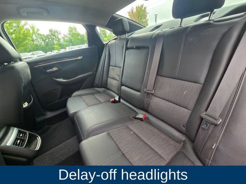 Used 2018 Chevrolet Impala LT FWD image 15