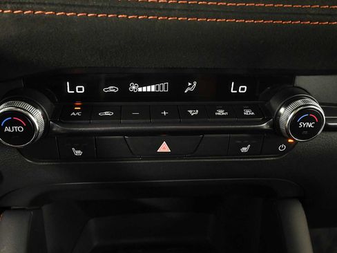 Used 2025 MAZDA MAZDA3 Carbon AWD/4WD image 28