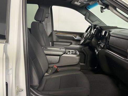 Used 2023 GMC Sierra 1500 SLE image 30