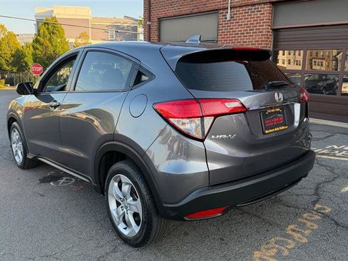 Used 2021 Honda HR-V LX image 8