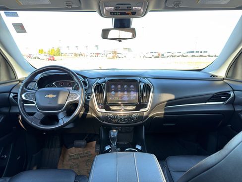 Used 2021 Chevrolet Traverse Premier w/ Redline Edition AWD/4WD image 21