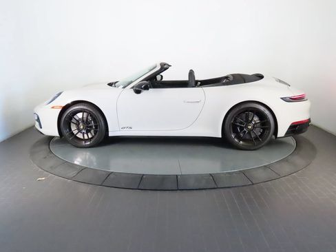 Used 2024 Porsche 911 Carrera GTS RWD image 12