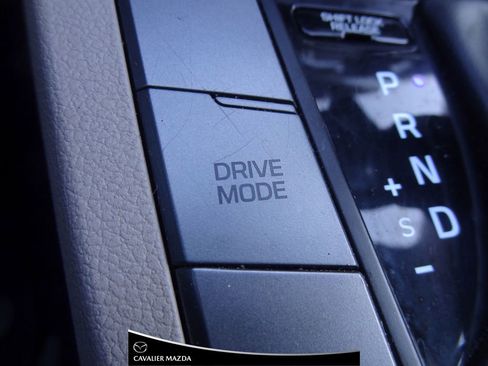 Used 2019 Hyundai Elantra SEL image 30