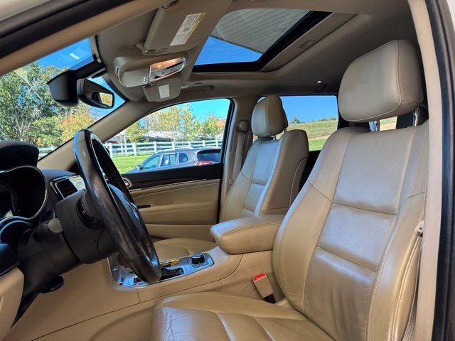Used 2021 Jeep Grand Cherokee Limited w/ Premium Lighting Group AWD/4WD image 3