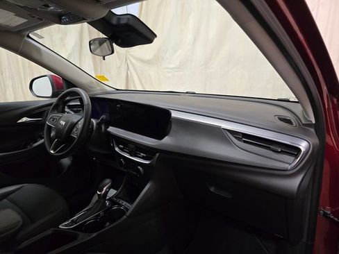Used 2024 Buick Encore GX Preferred AWD/4WD image 33