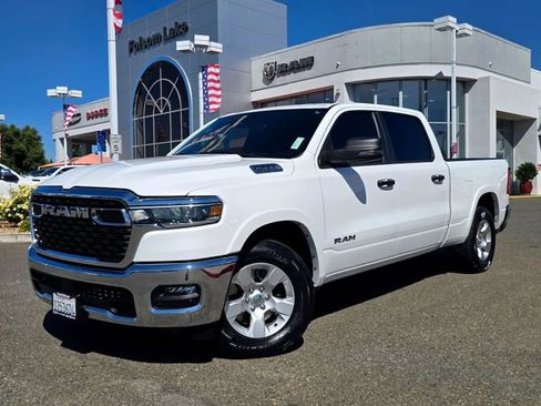 Certified 2025 RAM 1500 Big Horn AWD/4WD image 3