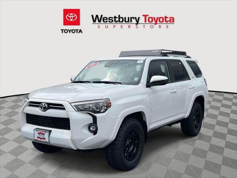 Certified 2022 Toyota 4Runner SR5 image 5
