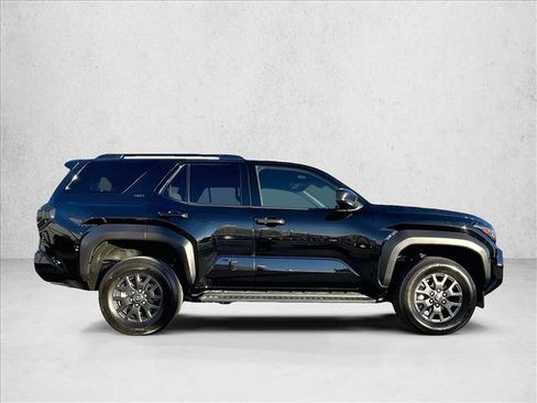 Used 2025 Toyota 4Runner SR5 image 5