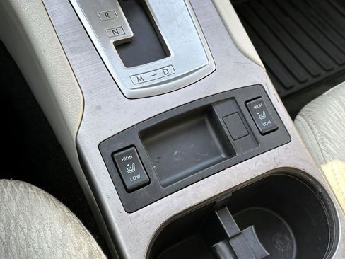 Used 2012 Subaru Legacy 2.5i Premium w/ All-Weather Pkg + Moonroof image 25