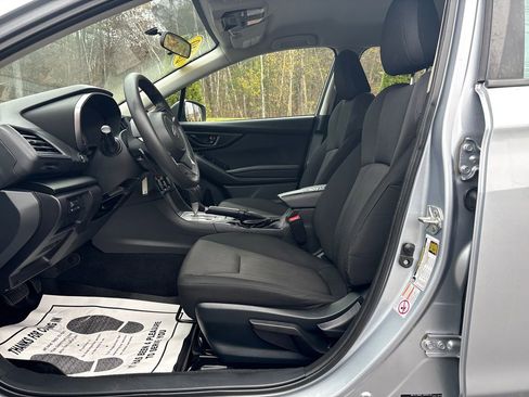 Used 2019 Subaru Impreza 2.0i Premium image 9