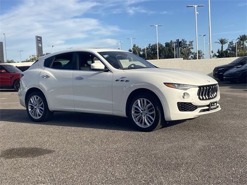 Used 2022 Maserati Levante GT image 4
