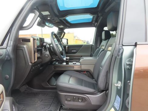 Used 2024 GMC Hummer EV 3X w/ LPO, Illumination Package AWD/4WD image 14