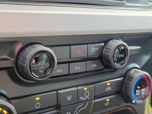 New 2025 Ford F250 XLT w/ F-250 >10K GVWR Package image 25