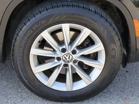 Used 2017 Volkswagen Tiguan S AWD/4WD image 13
