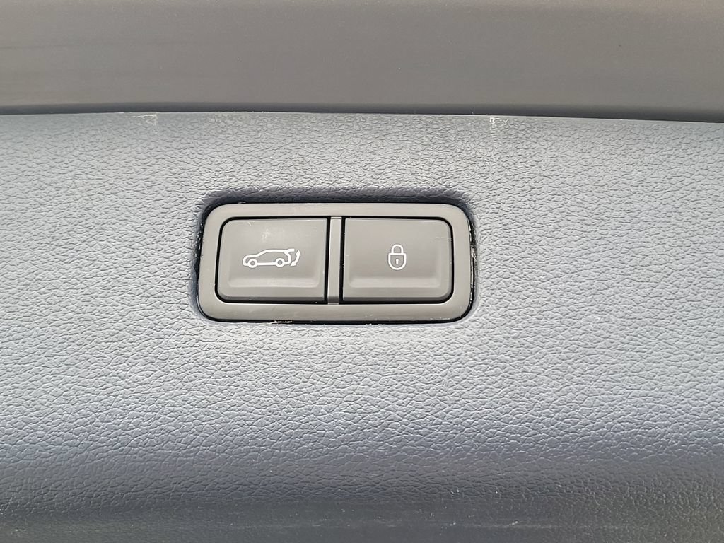 Used 2023 Genesis GV80 2.5T w/ Prestige Package AWD/4WD image 14