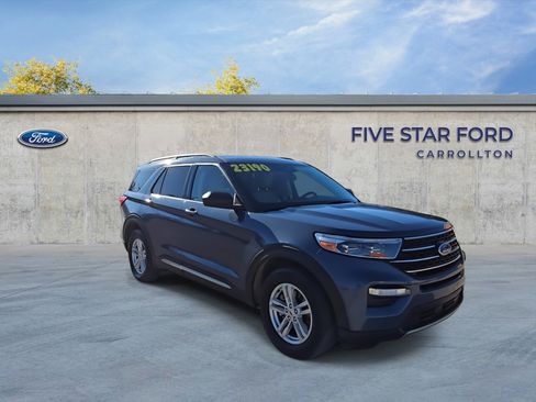 Certified 2021 Ford Explorer XLT w/ Equipment Group 202A image 2