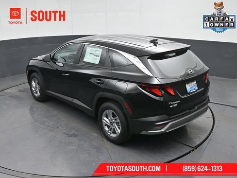 Used 2025 Hyundai Tucson SE AWD/4WD image 49