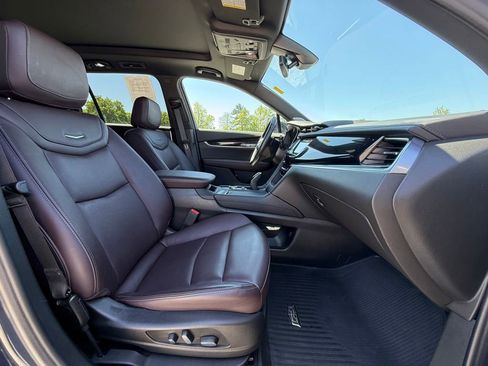 Used 2024 Cadillac XT6 Premium Luxury w/ LPO, Floor Liner Package AWD/4WD image 33