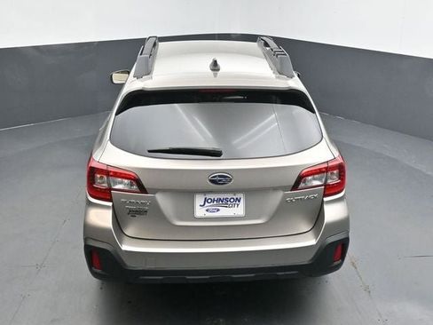Used 2019 Subaru Outback 2.5i Premium image 24