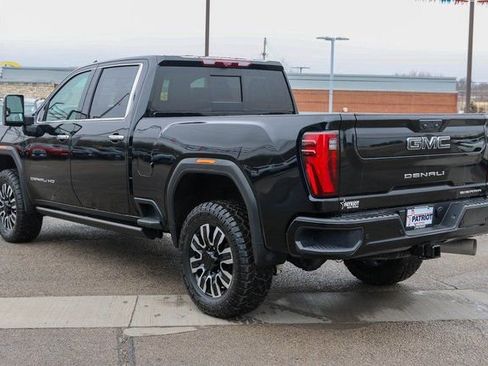 Used 2024 GMC Sierra 3500 Denali Ultimate image 5