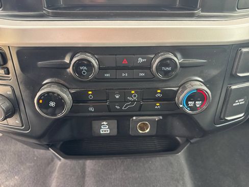 Used 2025 Ford F250 XLT AWD/4WD image 27