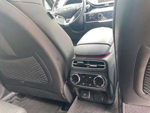 Used 2023 Genesis GV70 2.5T w/ Sport Prestige Package image 11
