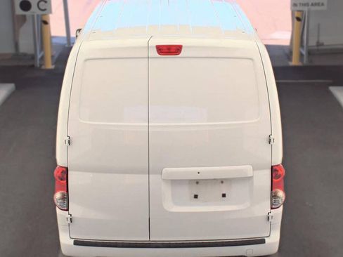 Used 2019 Nissan NV200 SV w/ Navigation Package FWD image 3
