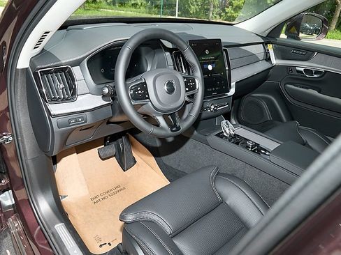 New 2026 Volvo XC90 T8 Ultra w/ Protection Package Premier AWD/4WD image 12